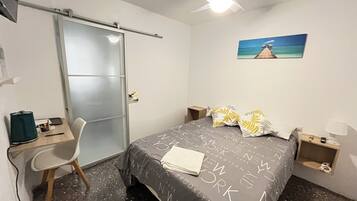 1 bedroom, WiFi, bed sheets