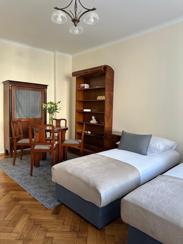 Apartment, Garden View | 1 bedroom, iron/ironing board, free WiFi