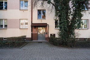 Front of property - Native Apartments Fałata 12 (Kraków)
