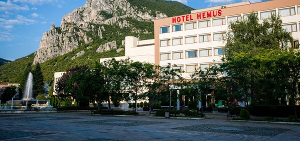 Exterior - Hotel Hemus (Vratsa)
