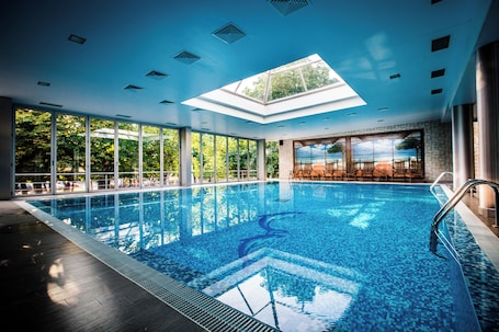 Tratamientos corporales, masajes de tejido profundo, masajes deportivos. Hotel Hemus