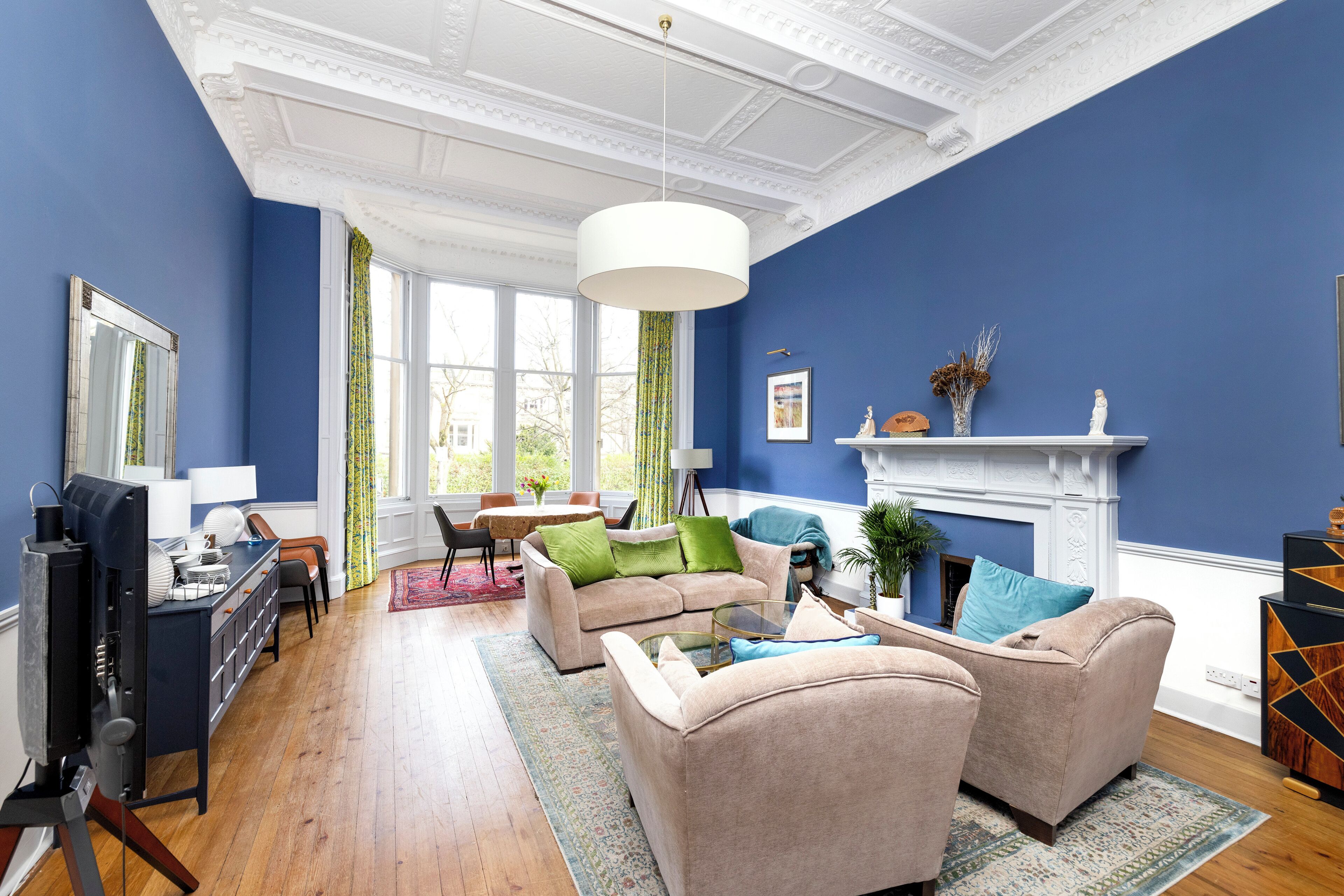 Apartment, City View | Living area | 24-inch Smart TV with cable channels, fireplace