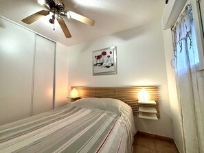 2 bedrooms