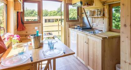 Roulotte au cĆur de la nature avec wifi et proximitĂ© Ă©questre