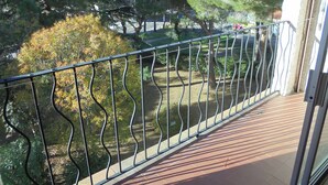 Unclassified image, 2 of 14, button - 3-room apartment, 7/8 ppl, parking, near beach (Argelès-sur-Mer)