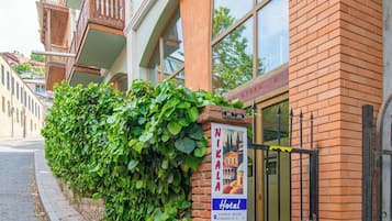 واجهة المنشأة