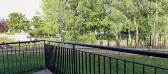 Charming 2-bed Apartment in Dublin's Countryside