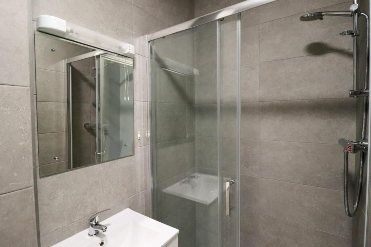 Apartment, 3 Bedrooms, Smoking, Patio | Bathroom