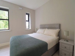 Appartement, 3 chambres, fumeur, patio
