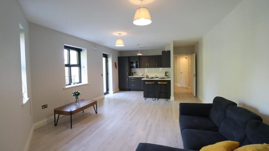 Charming 2-bed Apartment in Dublin's Countryside