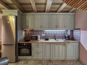 Classic Apartment | Private kitchen - Vetus Oppidum Boutique Guesthouse (Chania)