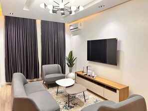 家庭公寓, 陽台, 城市景觀 | 起居區