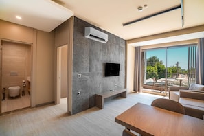 1 bedroom, in-room safe, free WiFi, bed sheets