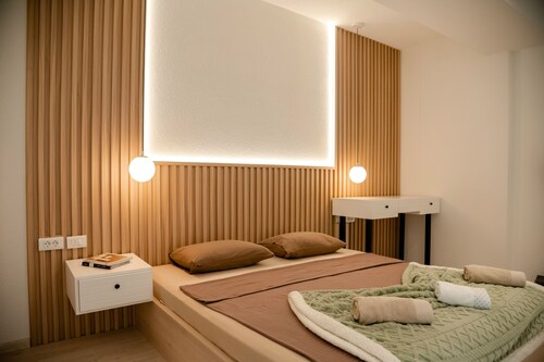 Luxurious 2BR Apartment with Elevator Near Lake Ohrid