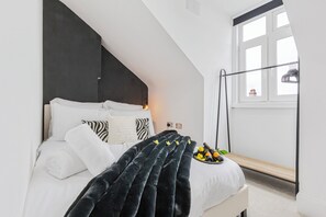 1 quarto, cofres nos quartos, ferros/tábuas de passar roupa, Wi-Fi