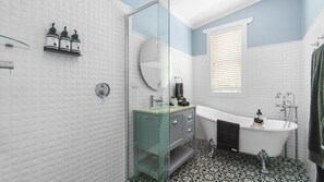 Shower, towels