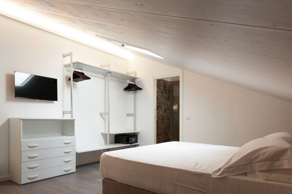 2 bedrooms, in-room safe, iron/ironing board, travel cot - Luxury Apartaments Cervia Maestrale (Cervia)