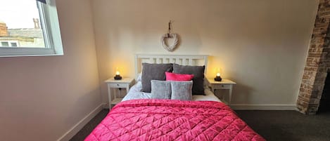 Apartment | 1 bedroom, iron/ironing board, free WiFi, bed sheets