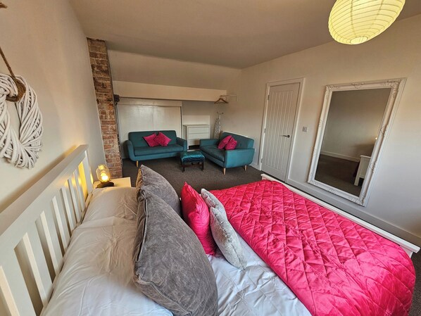 Huoneisto | 1 makuuhuone, silitysrauta/-lauta, ilmainen Wi-Fi, vuodevaatteet