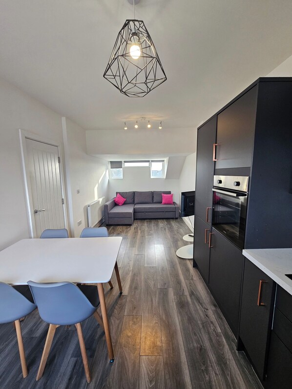 Apartment | Interior - Apartmentsleeps4-marketquarter-wifi-parking (Southport)