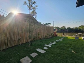 Outdoor dining - Nicha at Ayutthaya (Ayutthaya)