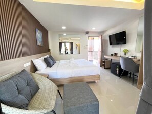 Standaard tweepersoonskamer | Luxe beddengoed, een bureau, gratis wifi, beddengoed