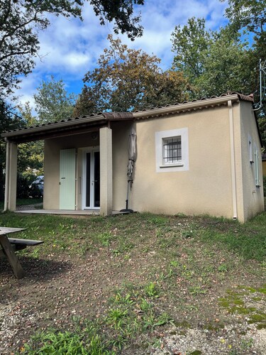 HOUSE WITH POOL NEAR GRIGNAN DROME PETS WELCOME