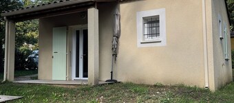 HOUSE WITH POOL NEAR GRIGNAN DROME PETS WELCOME