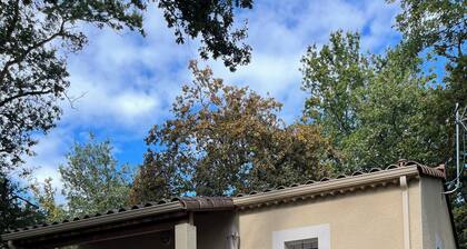 HOUSE WITH POOL NEAR GRIGNAN DROME PETS WELCOME