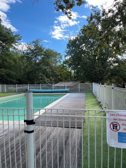 HOUSE WITH POOL NEAR GRIGNAN DROME PETS WELCOME