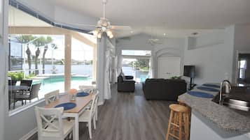 4 bedrooms, Internet