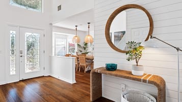 House | 4 bedrooms, Internet