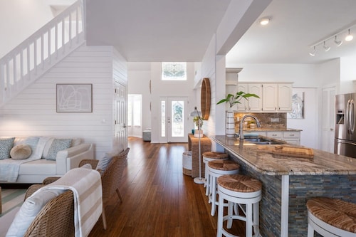 Bring Your Boat Heated Pool spa Dock Beach