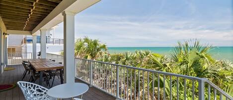 4 عدّة غرف نوم وخدمة الإنترنت