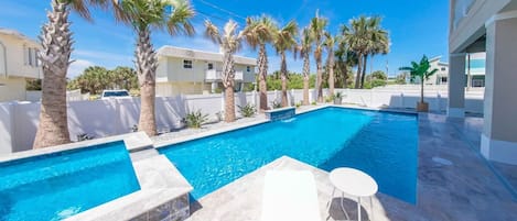 House | 5 bedrooms, Internet