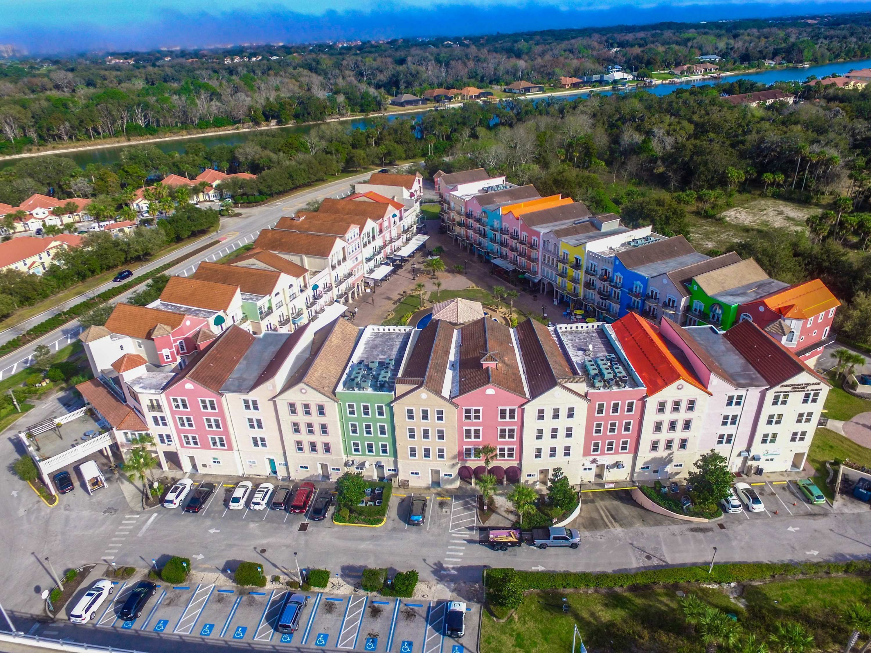 公寓 | 2 間臥室、書桌