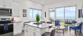 Ocean Front Flagler Beach Sleeps 5 People