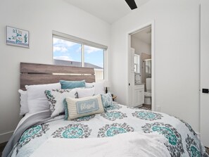 2 habitaciones y escritorio 