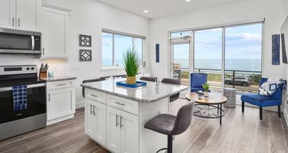 Ocean Front Flagler Beach Sleeps 5 People
