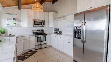 House | 6 bedrooms, Internet