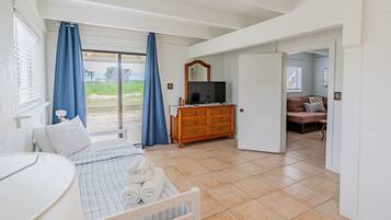 House | 6 bedrooms, Internet