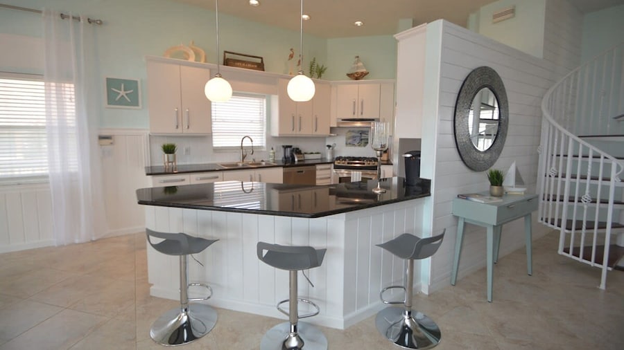 Just Beachy A Luxury Retreat Sleeps 12 3 Levels With Elevator- Perfect for 1-3 Families