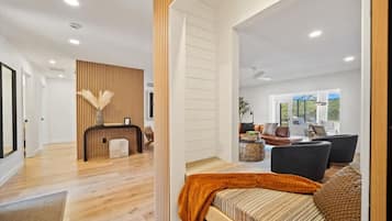 House | 4 bedrooms, Internet