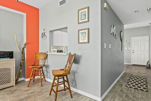 Apartment | 2 bedrooms, Internet