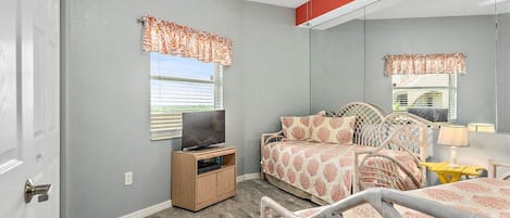 Apartment | 2 bedrooms, Internet