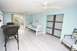 House | 3 bedrooms, Internet - Hidden Oasis Spacious Home With Salt Water Heated Pool Hot Tub Fenced Yard Pets are Welcome (Palm Coast)