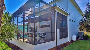 House | 4 bedrooms, Internet