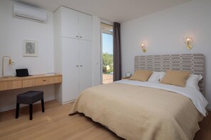 4 عدّة غرف نوم