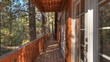 Superior Cabin, Multiple Bedrooms, Hot Tub, Mountain View | Terrace/patio