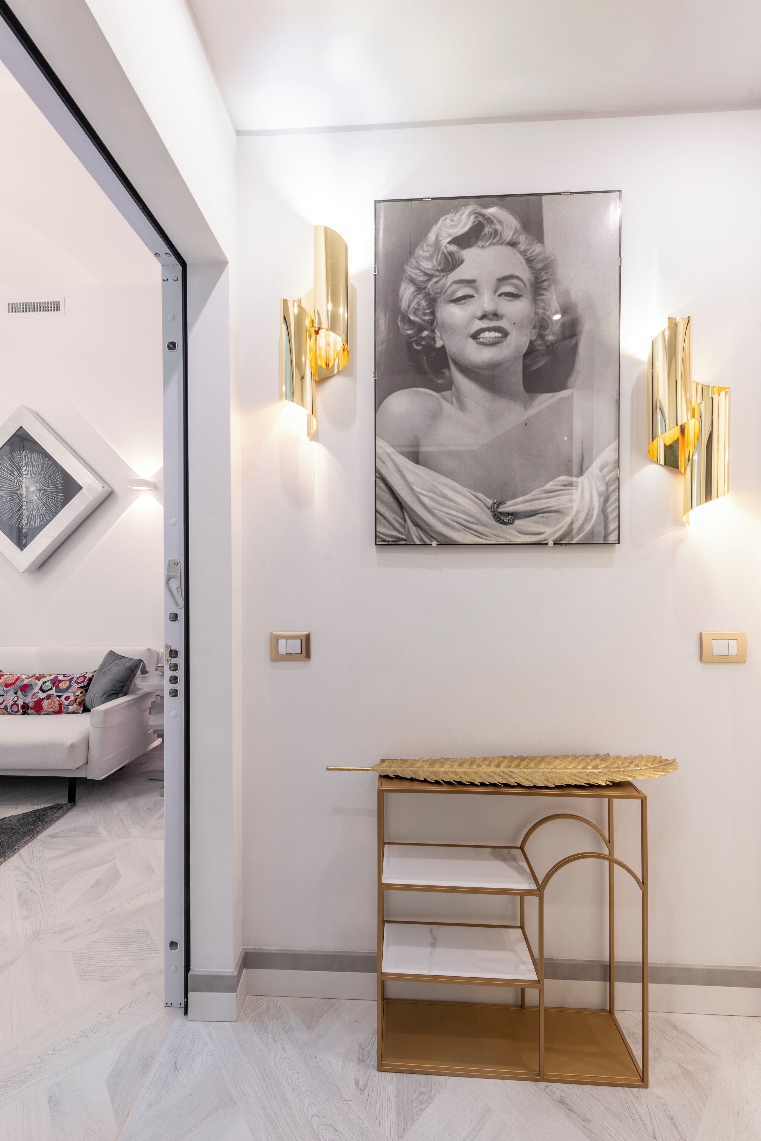 Falcone 5 Monolocale comfort | 거실 공간 | 평면 TV